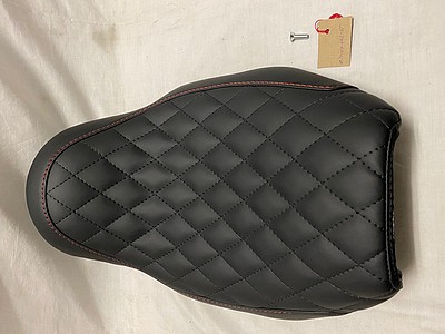商品詳細 【BT CHOPPERS製 ストレッチタンク対応シート 本革 商品詳細 【BT CHOPPERS製 ストレッチタンク対応シート 本革